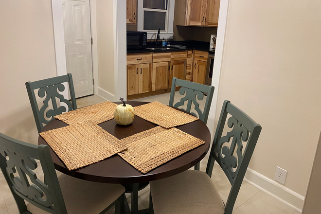 Dining - Hialeah Cottage Apartments