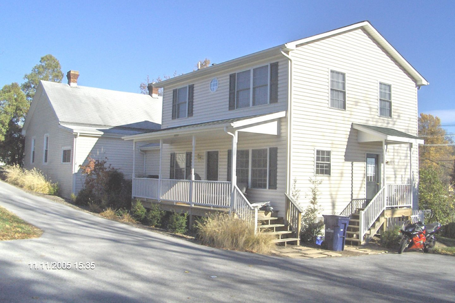  - 3 Bedroom 1 Bath Duplex