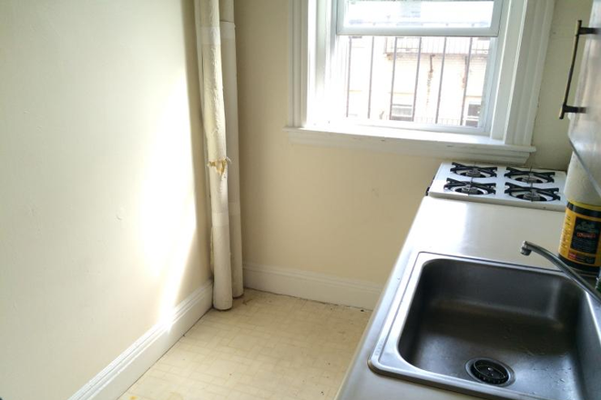 Call NOW for showings! 617-236-8600 - BOYLSTON ST - SYMPHONY 1BR SPLIT FOR 2 PPL AVAIL *6/1/20235* W H&HW INC, LNDRY IN BLDNG, EQUAL BDRMS Apartments