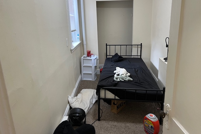 Hub Realty - Excellent parkview 2 bedroom with renovated kitchen, in Fenway Apartments