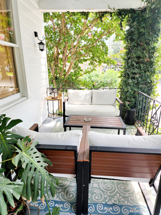Porch - 4BR/2BA Minutes from MUSC Hampton Park