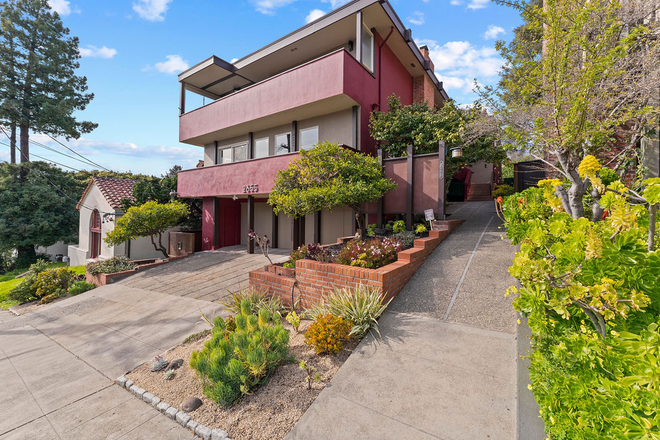 Building - New Construction in North Berkeley | Modern 2BR/2BA + In-Unit Laundry