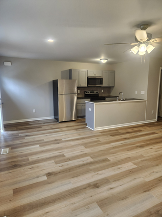 Kitchen/Living/Dining - McVeigh Rd - NEW 2 bed 1 bath - 5 minutes to Liberty Duplex