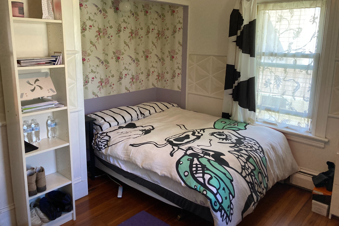 same room different angle (and sheets!) - Furnished bedroom in a quiet home for female on Hope street.