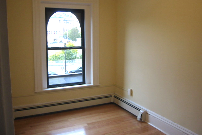 Visit hubrealtyproperties.com - Roommate Matching Program, next to Berklee, available 9/1