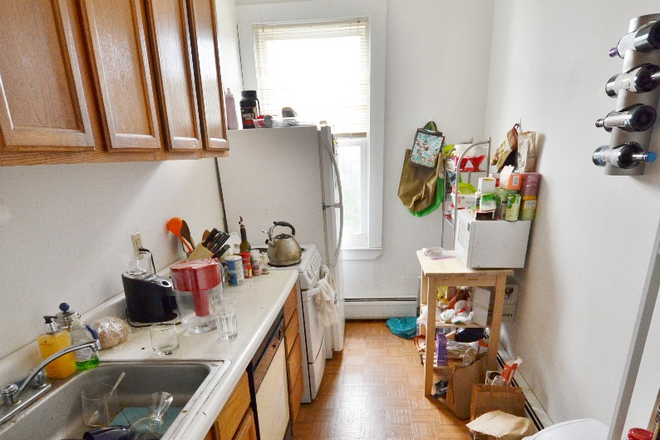 Kitchen - Steps to MIT -- NEW building! Apartments