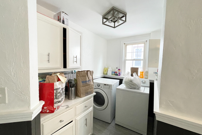 Call NOW for showings! 617-236-8600 - FALCON ST - *NO FEE* HUGE 2 FLR 6BR APT NEAR MBTA AIRPORT W/ IN UNIT LNDRY, 2 BATHS AVAIL *9/1/2026*
