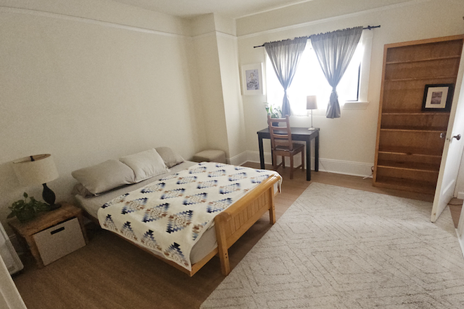Bedroom - Room for rent in Charming North Berkeley Gourmet Ghetto neighborhood