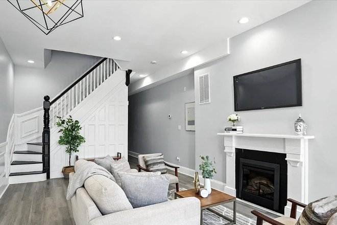 Living Room Area - 1628 East Biddle St. Townhome