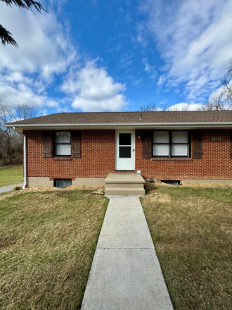 Photo - 1003 Giles Road Apartments