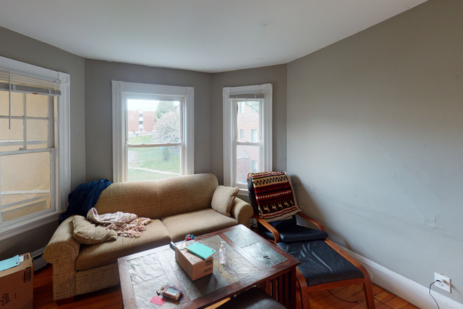 Call NOW for showings! 617-236-8600 - CHESTNUT HILL AVE - BIG 2 FLR 4BR FOR *9/1/2026* W/ LNDRY IN BLDNG, RNTL PRKNG, HW INC, 2 BATHS! Apartments