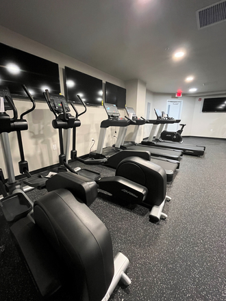 Nova Fitness Center - Nova Towers (200 S 4th) Apartments