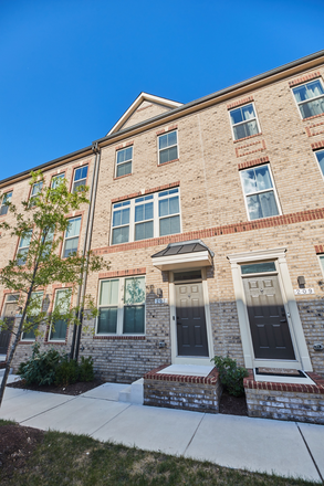 Front - New Canton / Greektown 4 Story Townhome