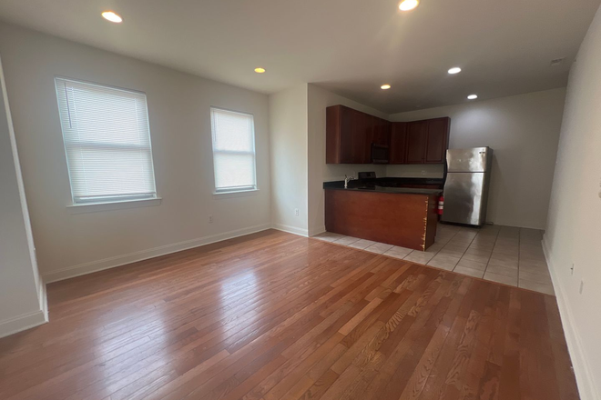  - 1930 North 17th Street - 4BR/4.0BA Apartments