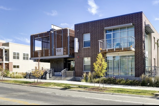 Outside Street View - Gaslamp