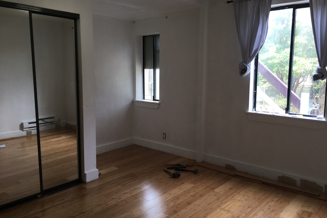 Bedroom - In-Law Single BR, shared BA and Kitchen Apartments