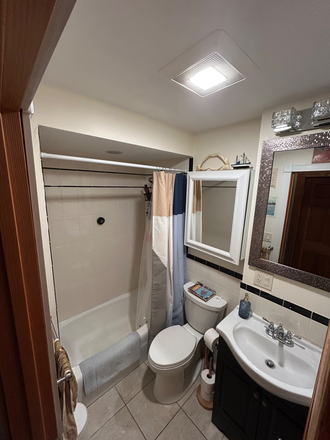 Bathroom. The shower has the perfect water pressure and the water gets hot quick, - BEACON HILL SUBLET Anytime between May 6th - Aug 29th Apartments