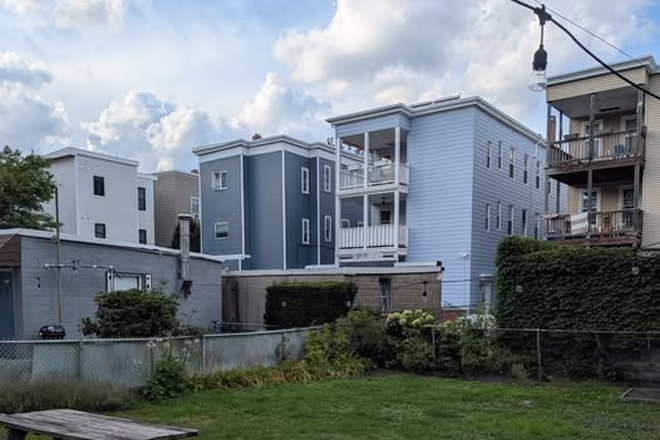 Backyard - Room available at Hardwick St Apartments