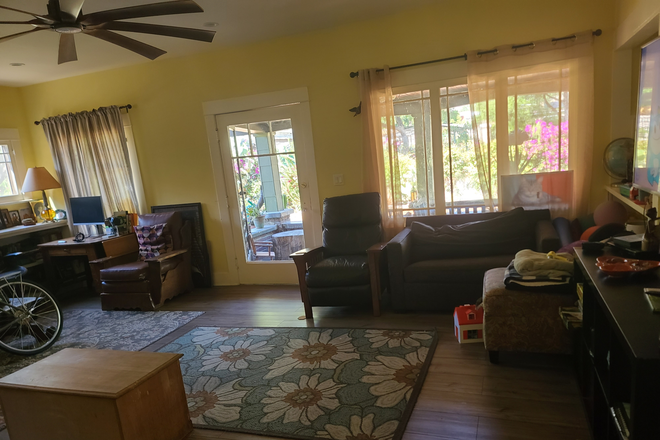 Living room - Raki's Homestay