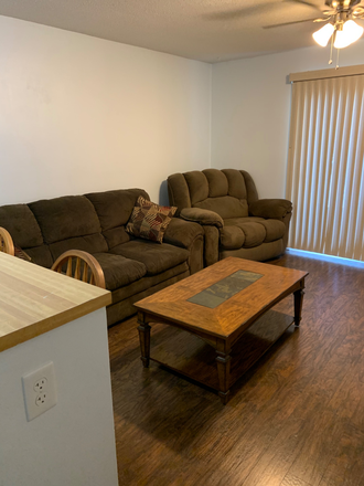 Living Room - 1342 D Hunters Rd Condo
