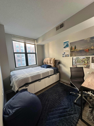 Room for sublease - University View