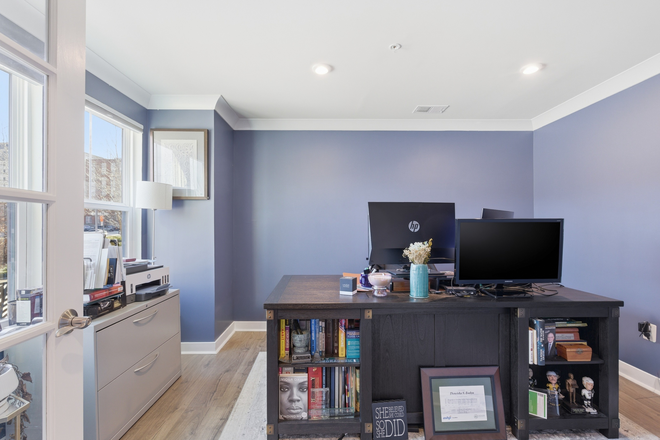 Bedroom 1 - Spacious Townhouse for Rent Near Johns Hopkins Hospital – Eager Park, Baltimore