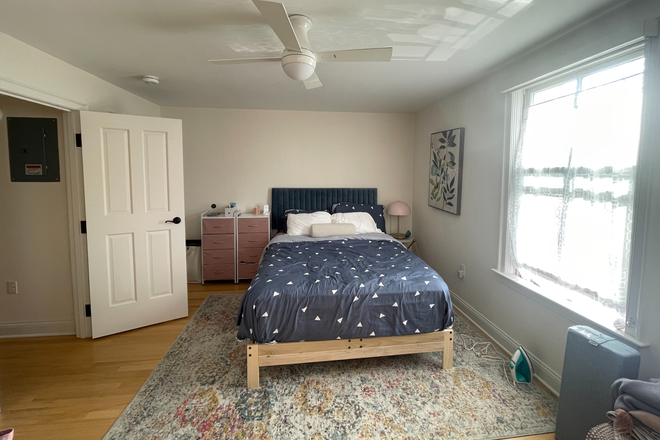 Bedroom - Summer sublet-1BR apt for PU Faculty/Staff only-University Place-Princeton