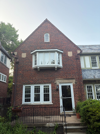 Front - House in Foxhall with 3 rooms available