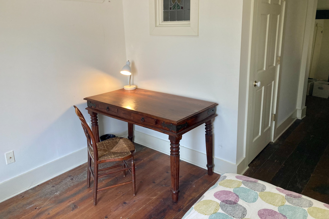 Desk - Furnished room w/private bathroom for female-Greenview Ave-Princeton Apartments