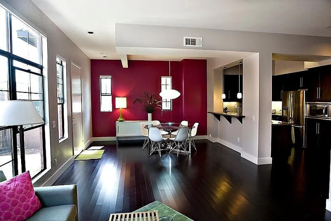 Family room - Townhouse walking distance to campus