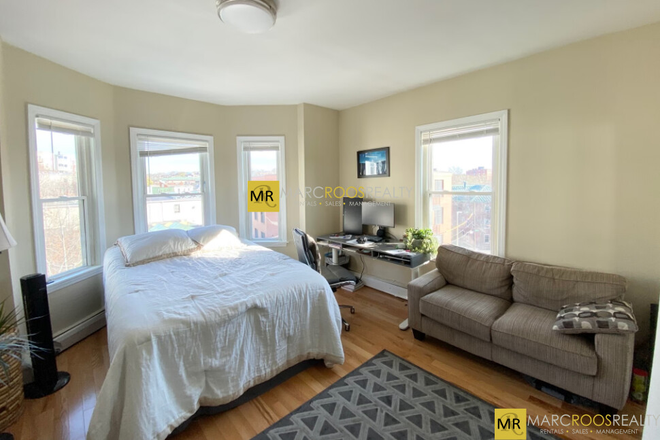 Bedroom - Bickford St 3 Bed Mission Hill Apartments
