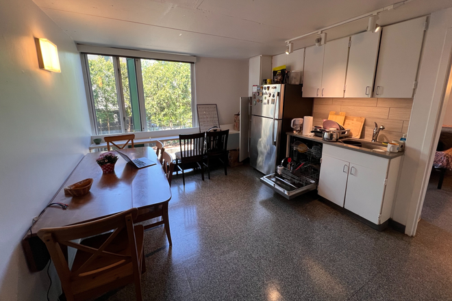 Kitchen - Harvard Peabody Terrace (HUH) – 1 Room Available in 3B2B Apartment $1550