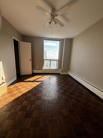 Bedroom - Female Roommate Preferred– Spacious 2-Bedroom Apartment