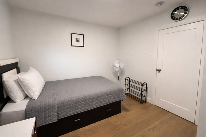 Bedroom B: $830 Private room with Double sized bed - Private room for rent in a shared house at Navenby Crescent