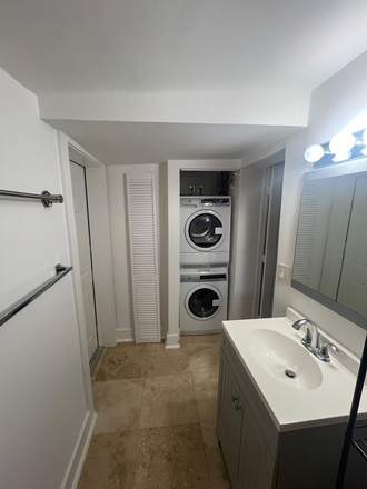 Washer and Dryer - Cozy 2BR Duplex Minutes from campus Duplex