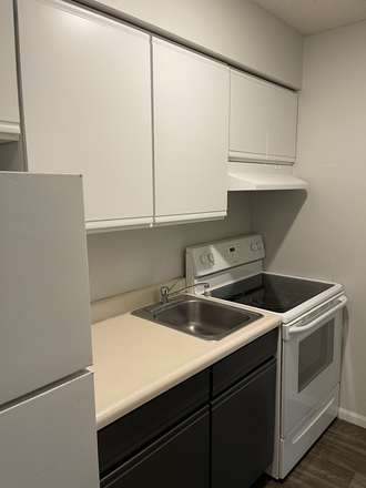 Kitchen - One-Bedrooms A Block From Downtown Apartments