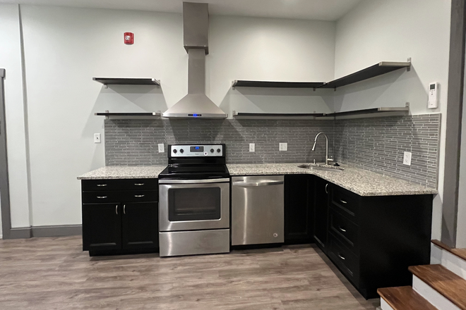 Kitchen - Studio Apartment One Block from Mt. Vernon UMB Shuttle Stop
