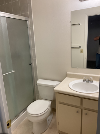  - 2 bedroom 2 bath  1 block from Pearl St. Great location for grad students or couple . Won't last!!!