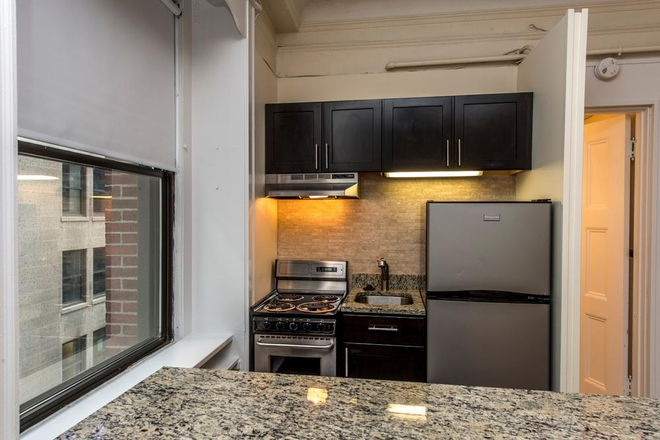 Kitchen - Boylston St Studio Back Bay Apartments
