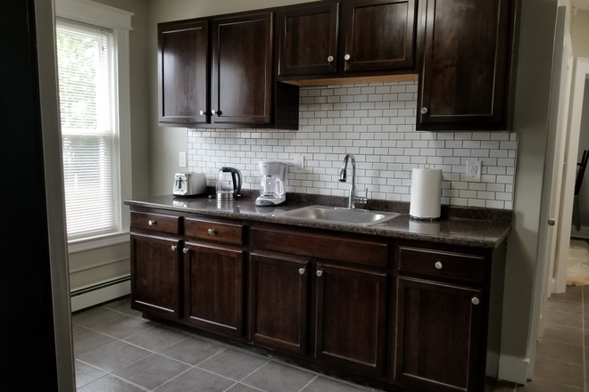 LIVINGROOM - COMPLETELY PRIVATE LARGE BEAUTIFUL 2 BEDROOM IN THE WEST END OF HARTFORD Apartments