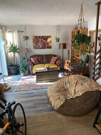 Living room - Arthur Court Townhome