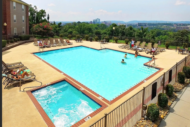 Outdoor pool at Clubhouse - The Heights of Knoxville, close to campus, free parking, includes gym/pool, quite area Apartments