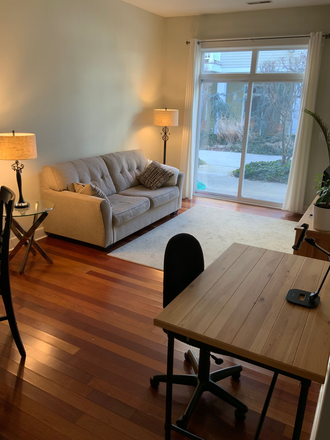 2 - Lovely condo by Fresh Pond