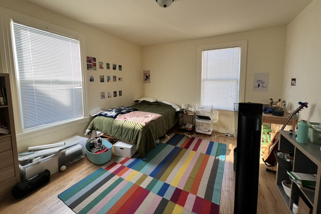 bedroom for rent - Roommate needed for Piedmont Apartment