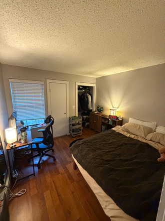 Bedroom - Private Room Close to Campus