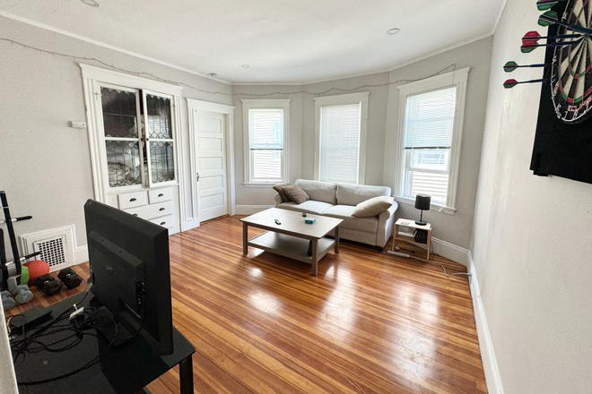 Livingroom - 37 Sudan St., #2, Boston, MA 02125 (Dorchester) Apartments