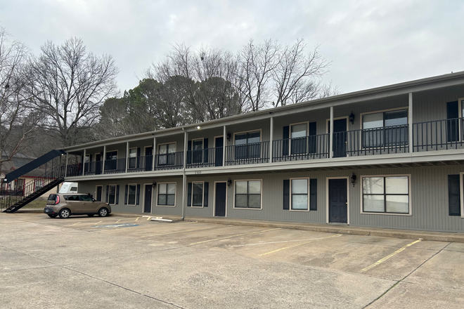 Street View - APARTMENTS ON THE EDGE OF CAMPUS UNDER RENOVATION- AVAILABLE STARTING MAY, 2025!