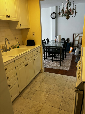 Kitchen - Beaver Hill Condominum