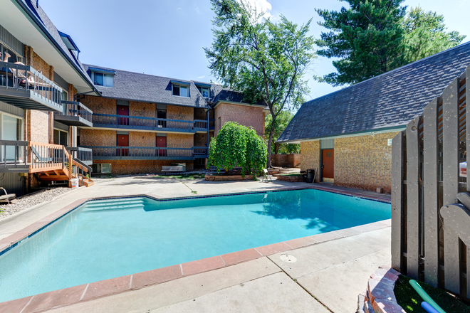  - University Townhomes