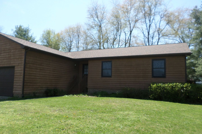  - 3 Bedroom 2 Bath House with 2 Car Garage